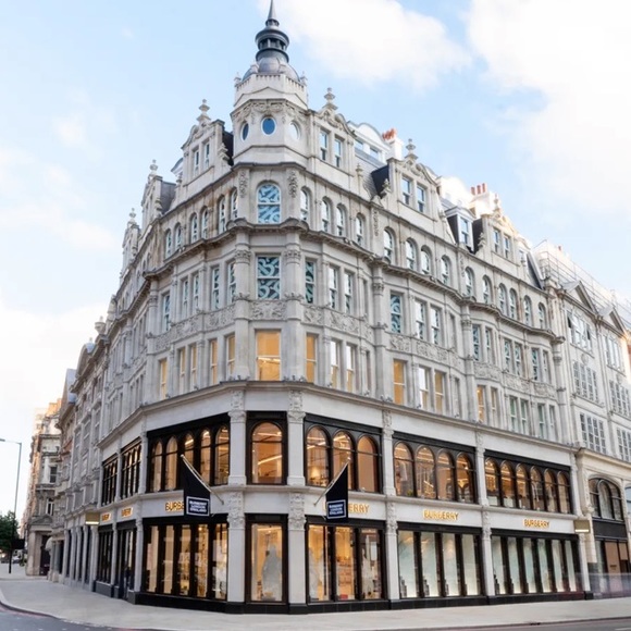 BURBERRY’S OF LONDON. Check Bifold Luxury Vintage Wallet. Patent Leather inside - Picture 5 of 11